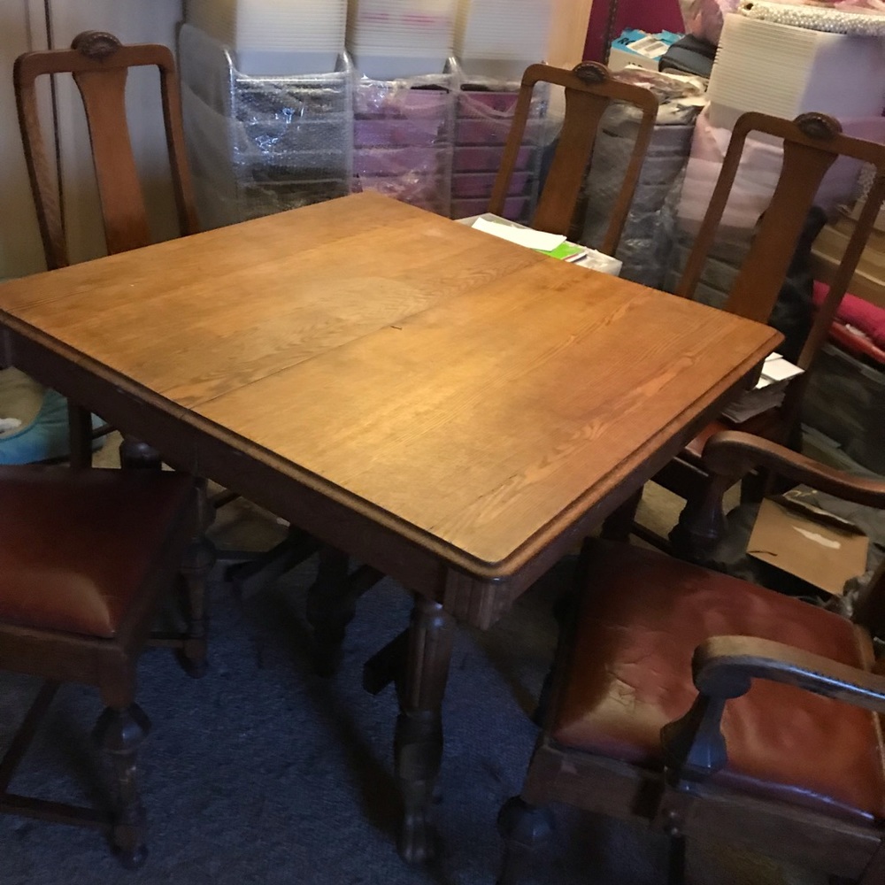 Antique Oak lions leg dining room table